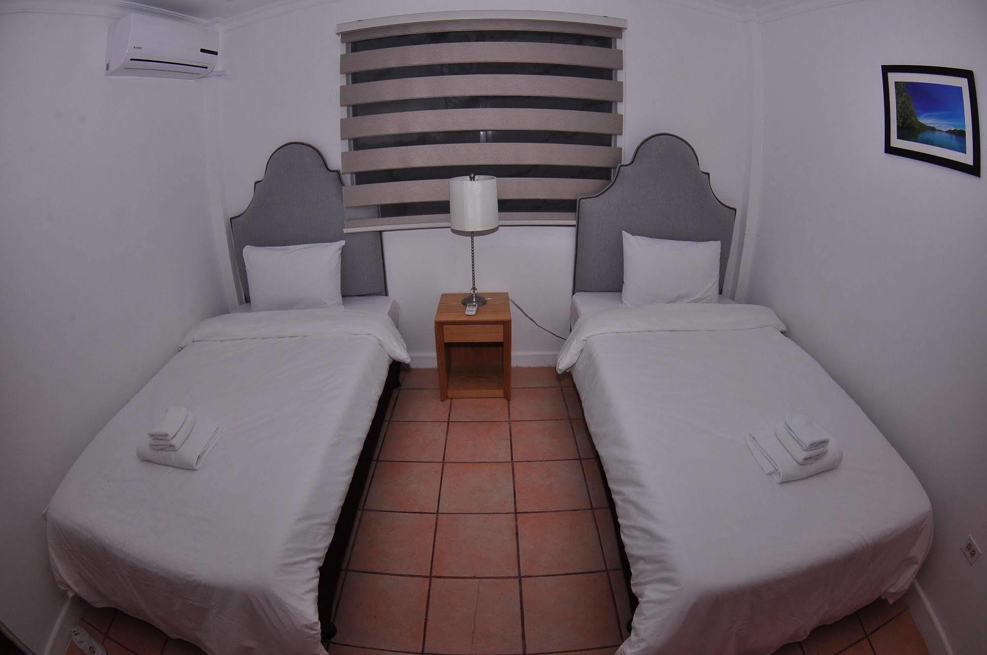 Blue Ocean View Hotel Koror Exterior foto
